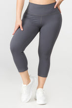 Load image into Gallery viewer, Buttery Soft Capri Activewear Leggings