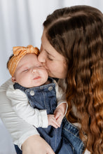 Load image into Gallery viewer, Mama and Me Mini Session