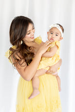Load image into Gallery viewer, Mama and Me Mini Session
