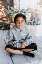 Load image into Gallery viewer, Christmas Mini Sessions 2025