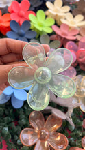 Load image into Gallery viewer, Large Flower Clips