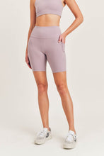 Load image into Gallery viewer, Bronze - TACTEL-Lycra High-Impact Biker Shorts
