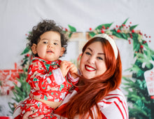 Load image into Gallery viewer, Mini Photoshoot Sessions for the Holidays
